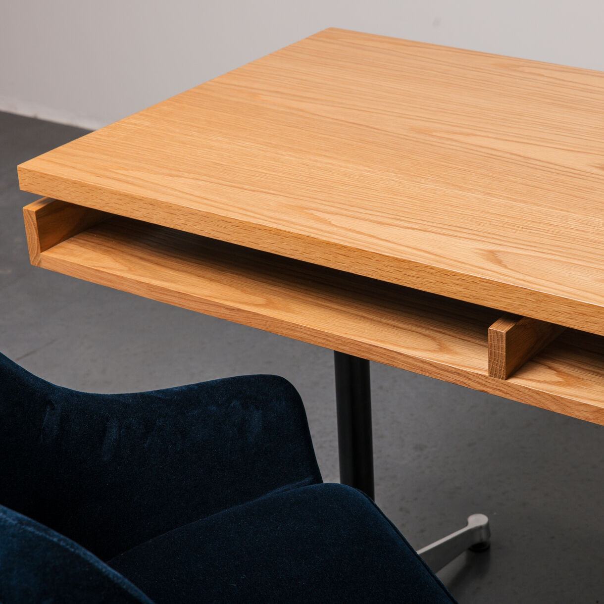 Eames 2500 Executive Desk, White Oak, Black & Chrome