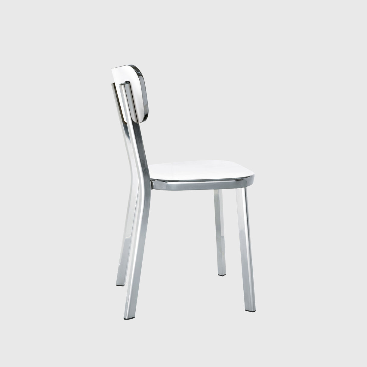 D&eacute;j&agrave;-vu Chair, Polished