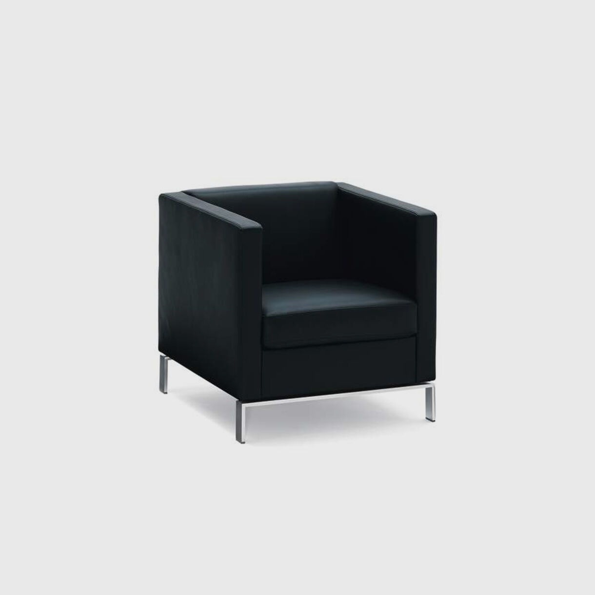 Foster 501 Armchair