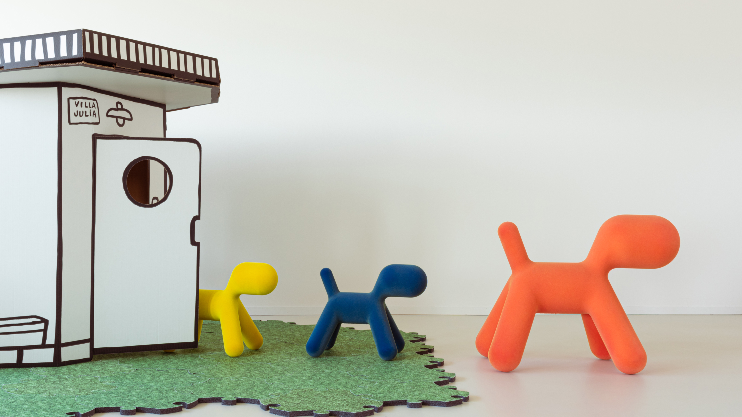 Puppy by Eero Aarnio