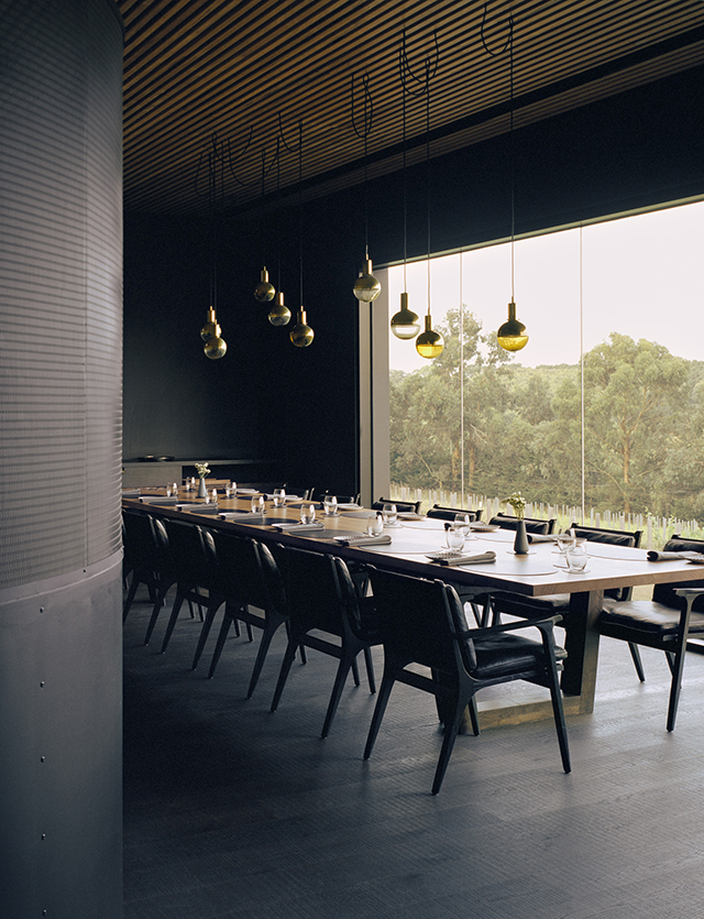 Ten Minutes by Tractor, Victoria