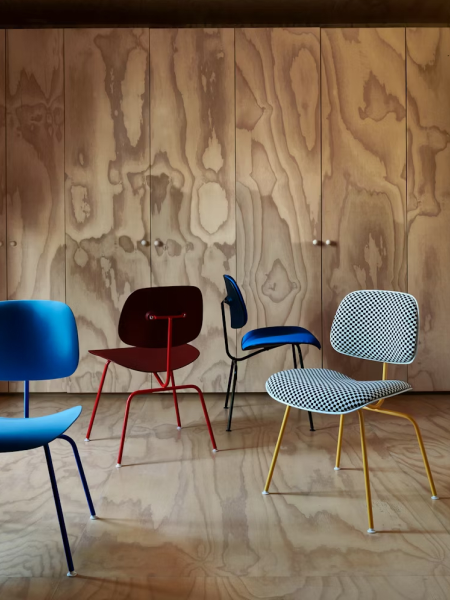 Eames Moulded Plastic Dining Chair