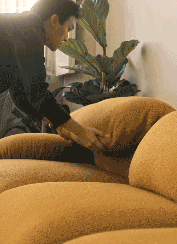 Sculpted Forms Luva Sofa