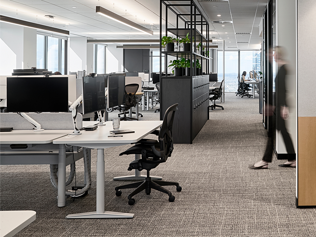 Herman Miller Ratio Workstations at LEK Consulting