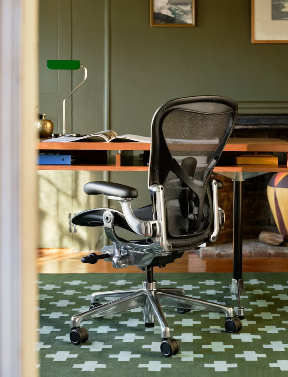 Aeron Remastered