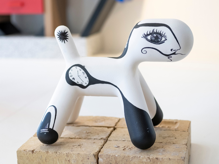 Salvador Pup by Studio Del Mar