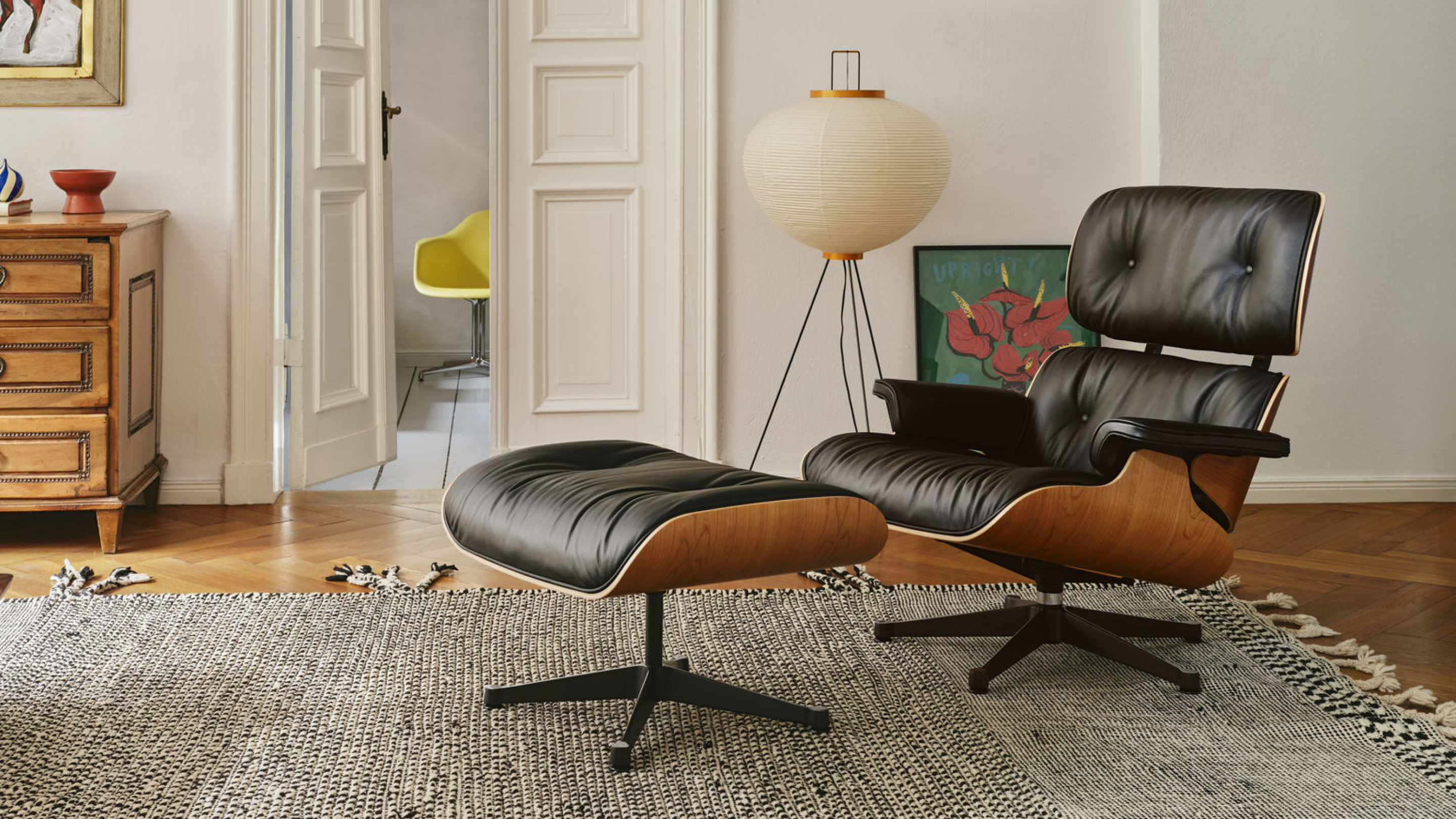Eames Lounge Chair and Ottoman image 3