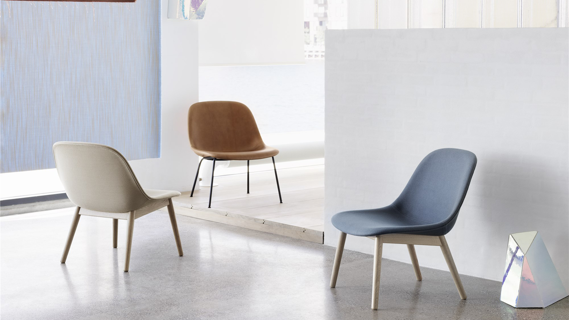 Fiber Lounge Chairs Wood base, Lifestyle