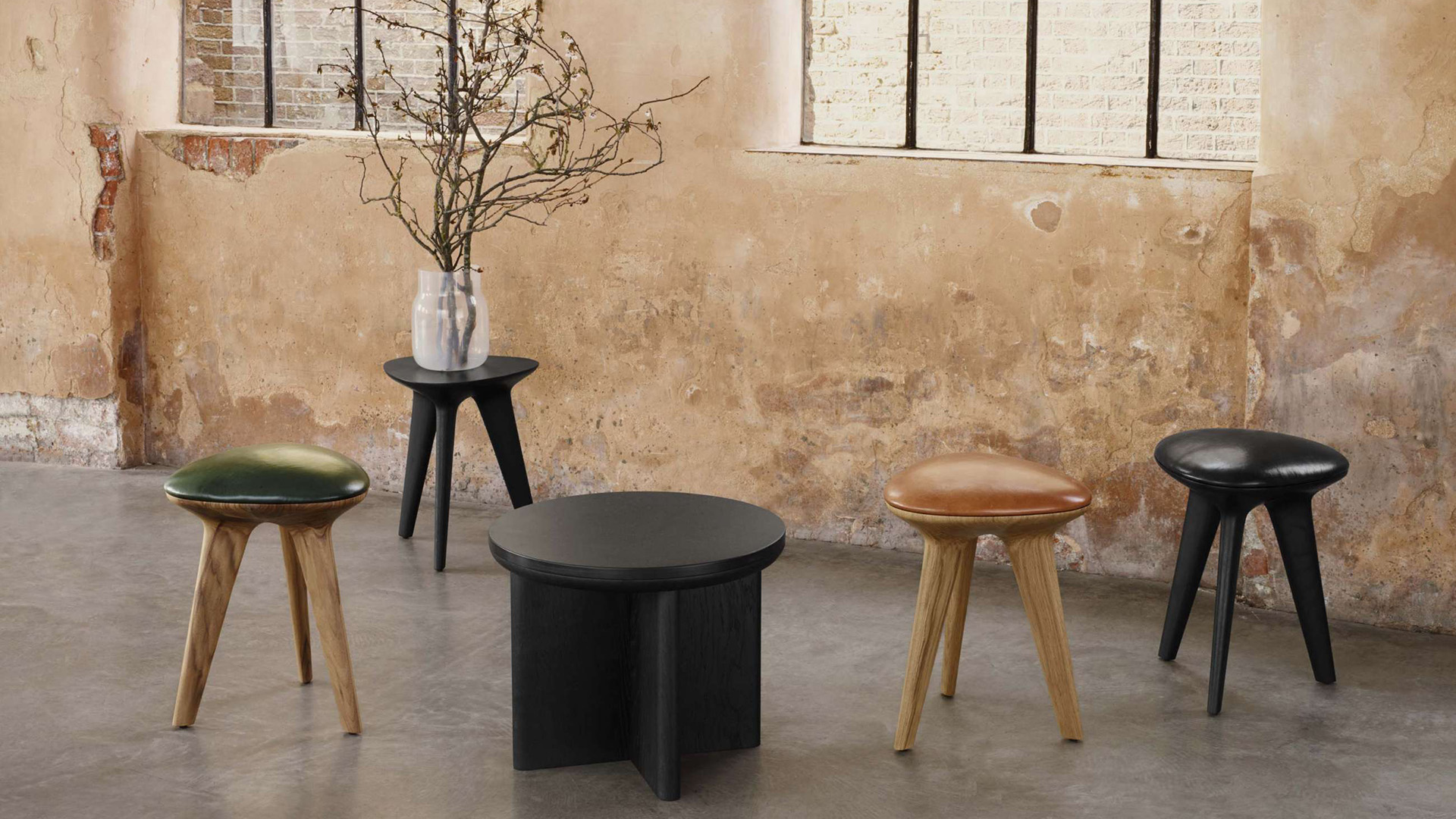 Rotor Stool, Lifestyle