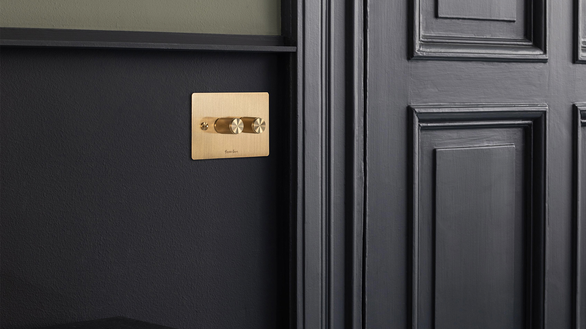 2G Dimmer Switch, Lifestyle