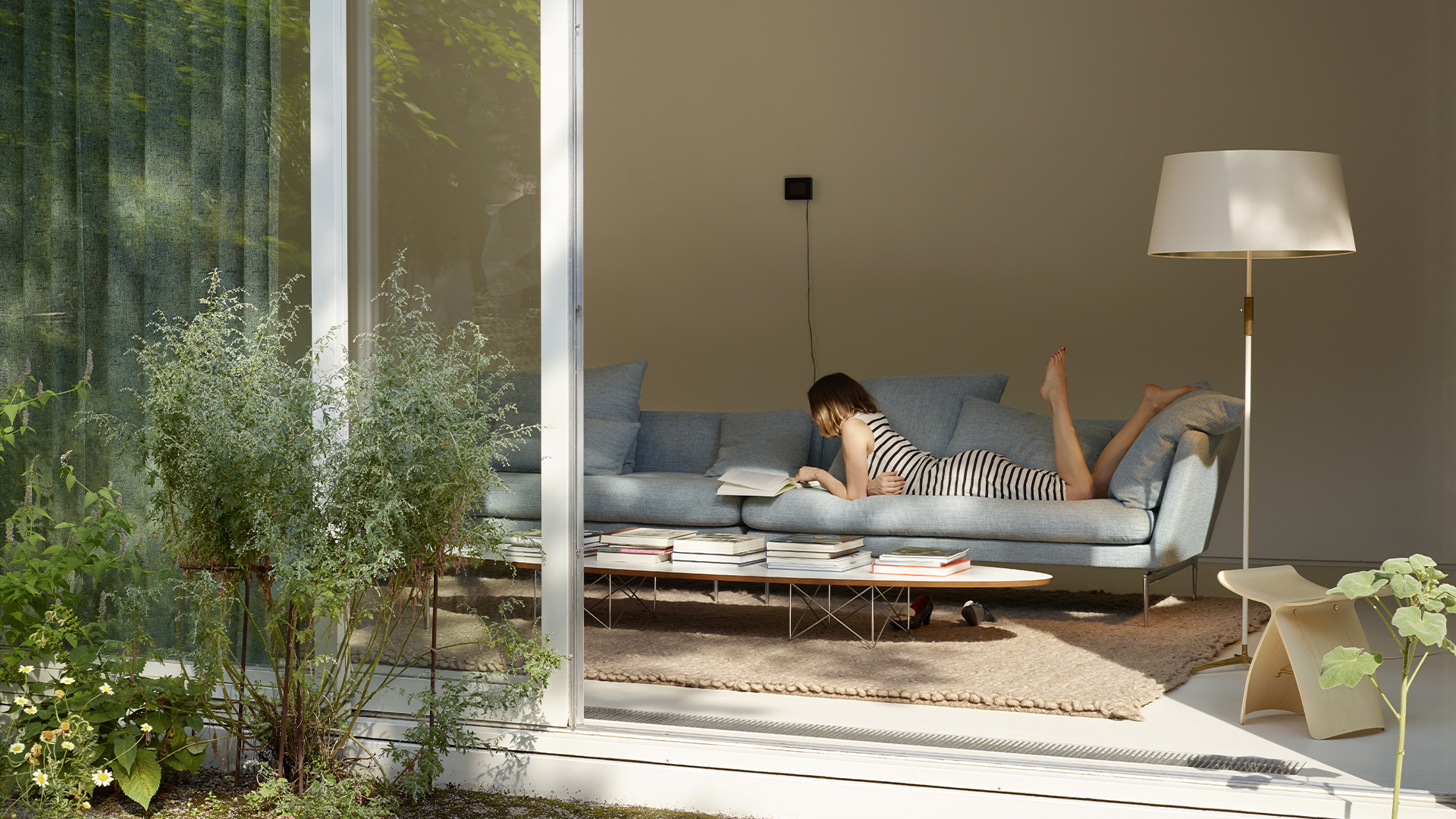 Charles Eames Eames Elliptical Coffee Table Eames ETR 'Surfboard