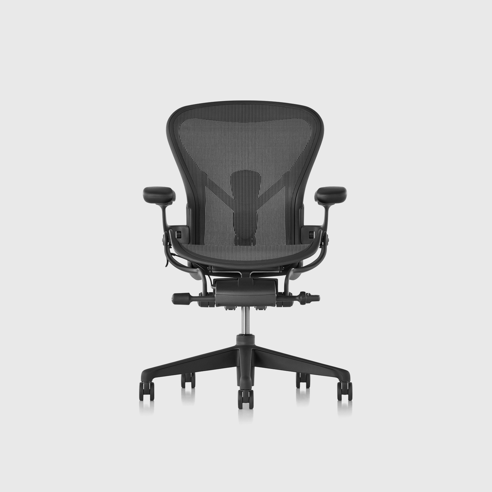 Herman Miller Aeron Chair, Medium (B), Graphite | Living Edge
