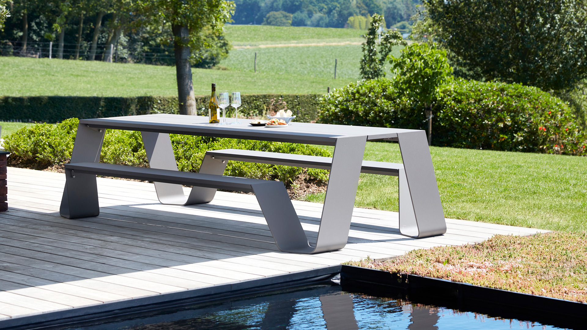 Hopper AA Picnic Table, Lifestyle