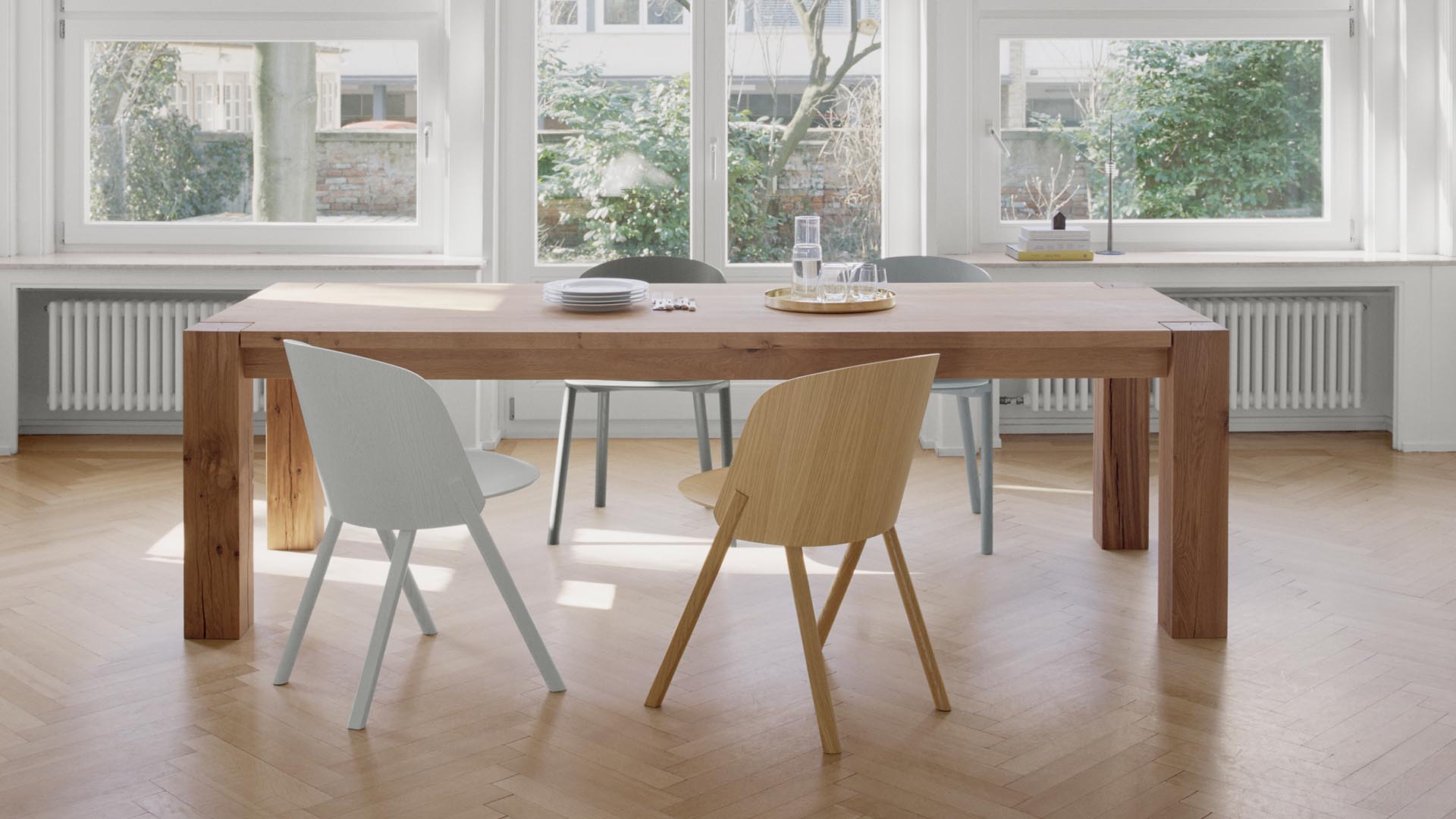 Bigfoot Table, Lifestyle