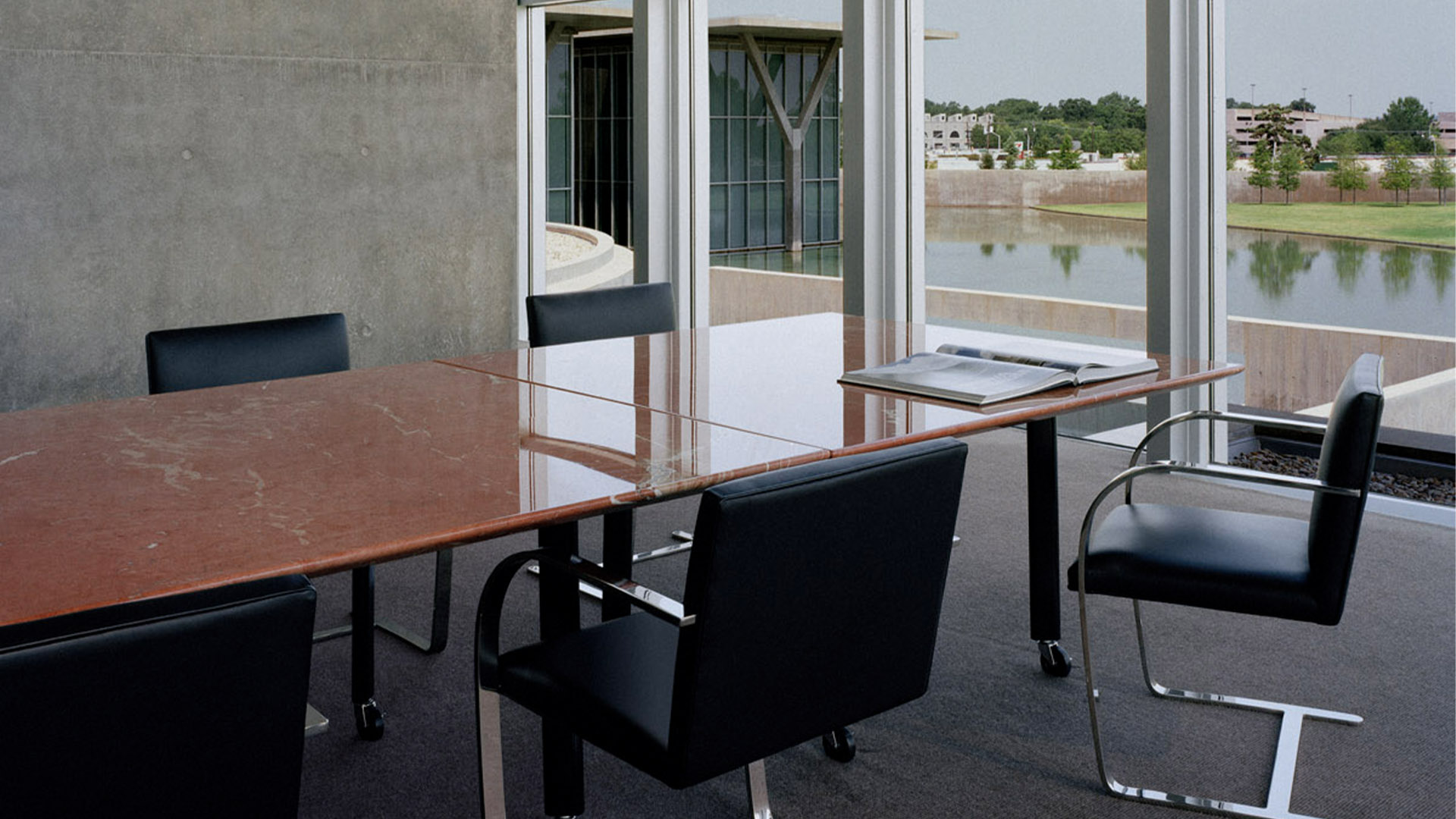 Brno Chair Flat Bar, Lifestyle