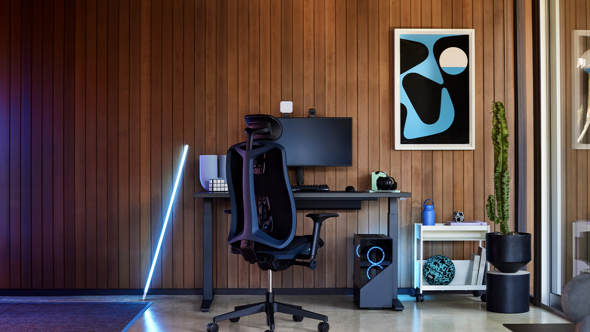 Vantum Gaming 2.0 Chair, Black & Nightfall, Lifestyle