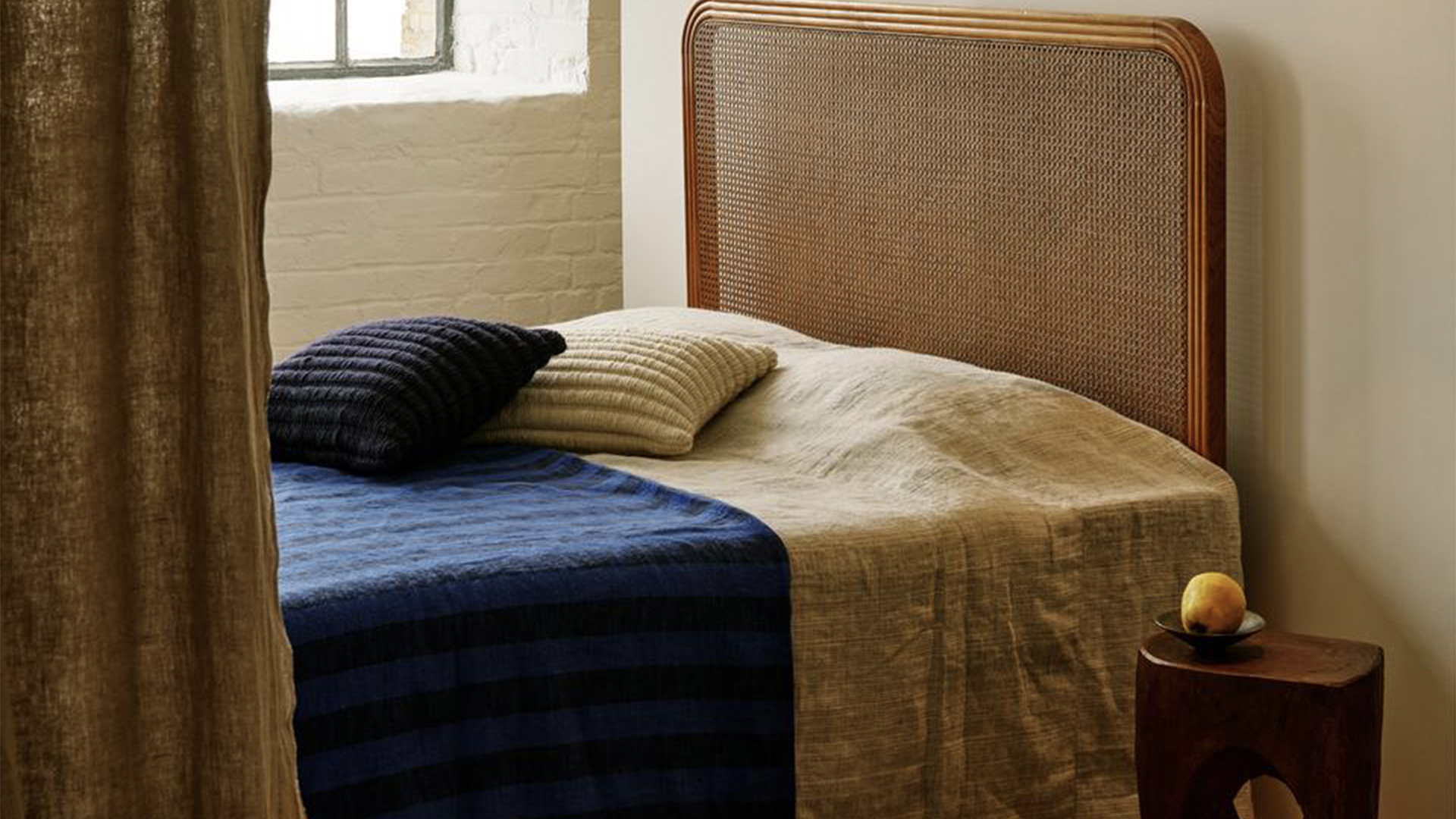 Band Throw, Lifestyle