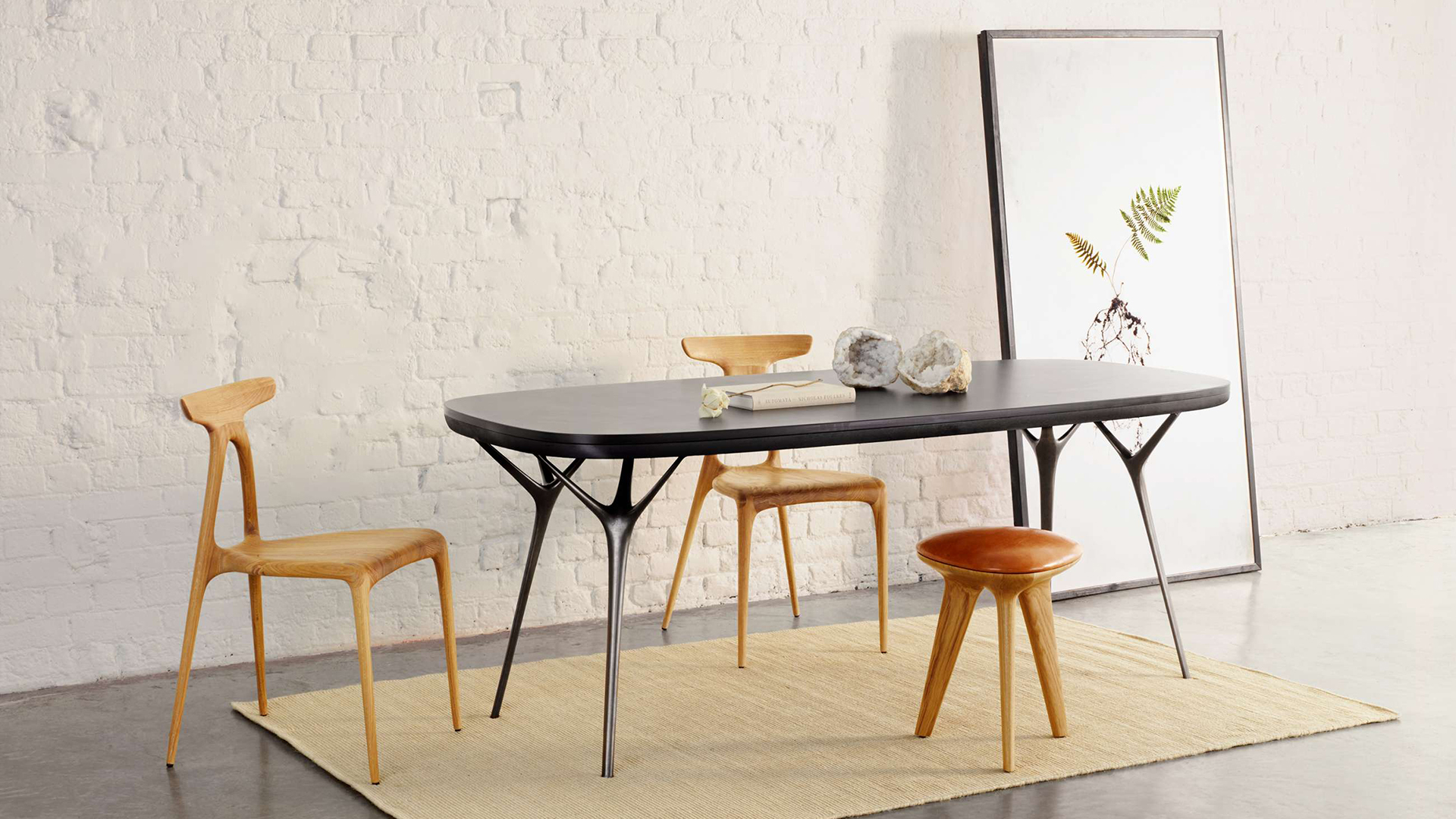 Stellarnova Table, Lifestyle