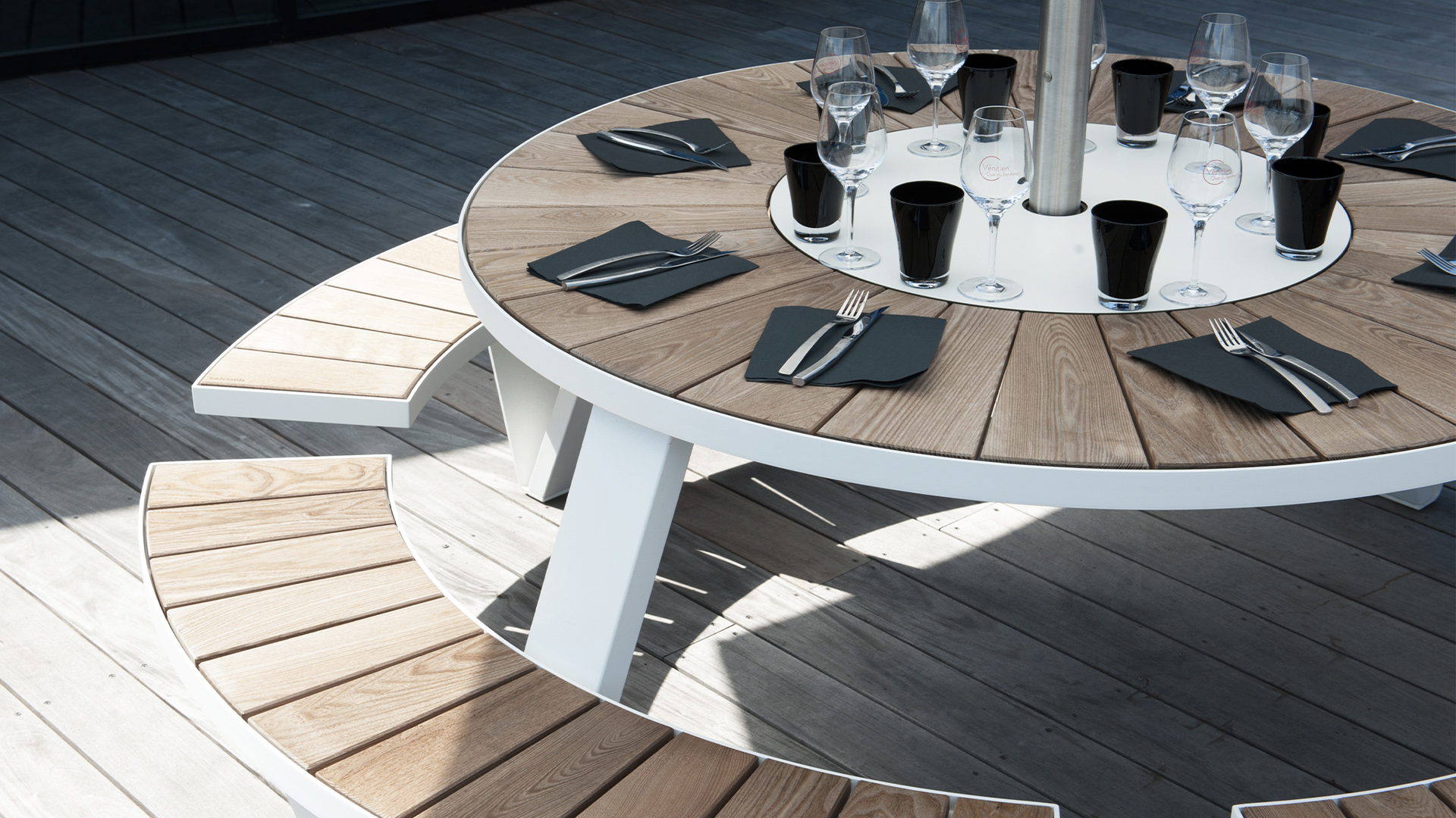 Pantagruel Picnic Table