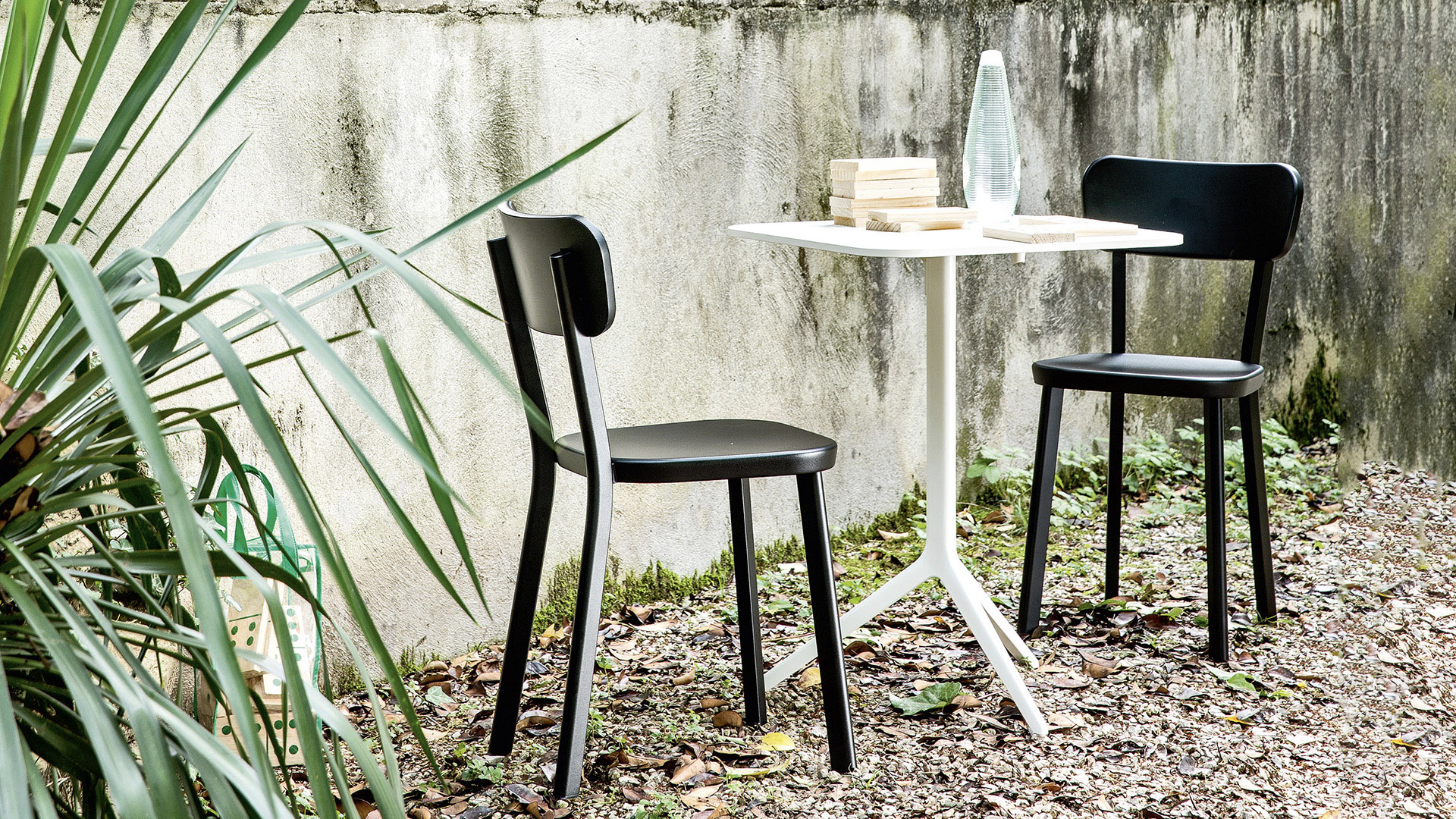 Central Cafe Table, Lifestyle