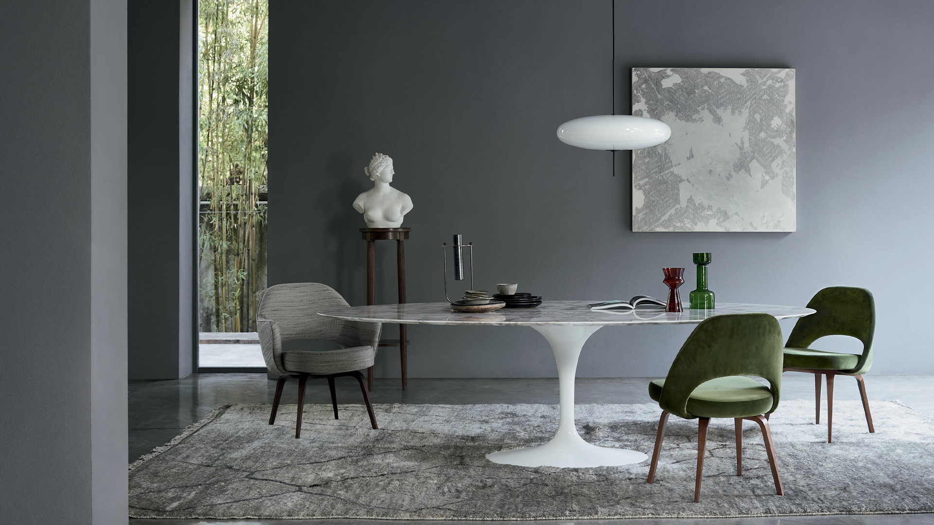 Saarinen Dining Table, Oval Arabescato, Lifestyle