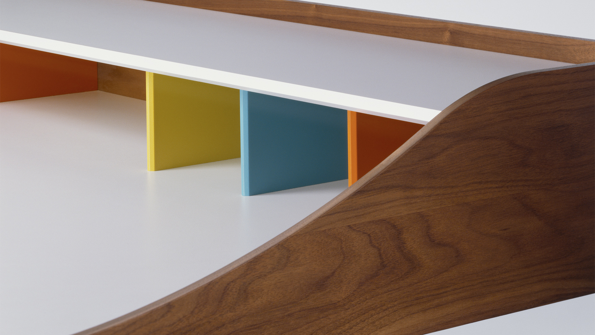 Nelson Swag Leg Desk, Lifestyle