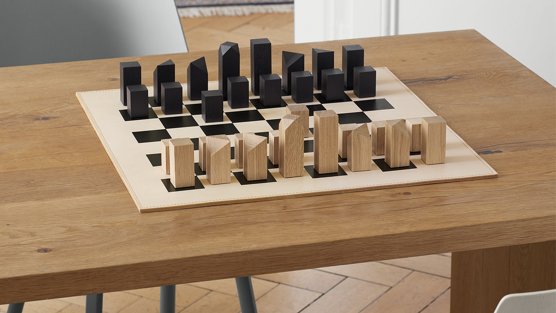 Nona Chess Set, Lifestyle