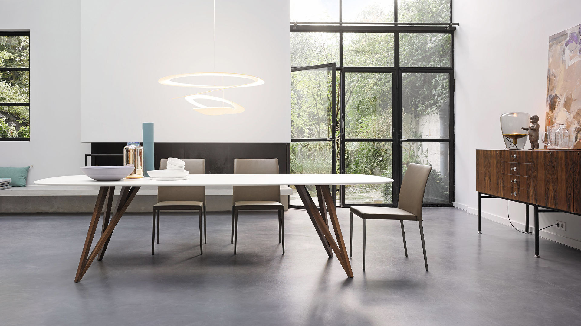Seito Table, Quartz Top, Lifestyle