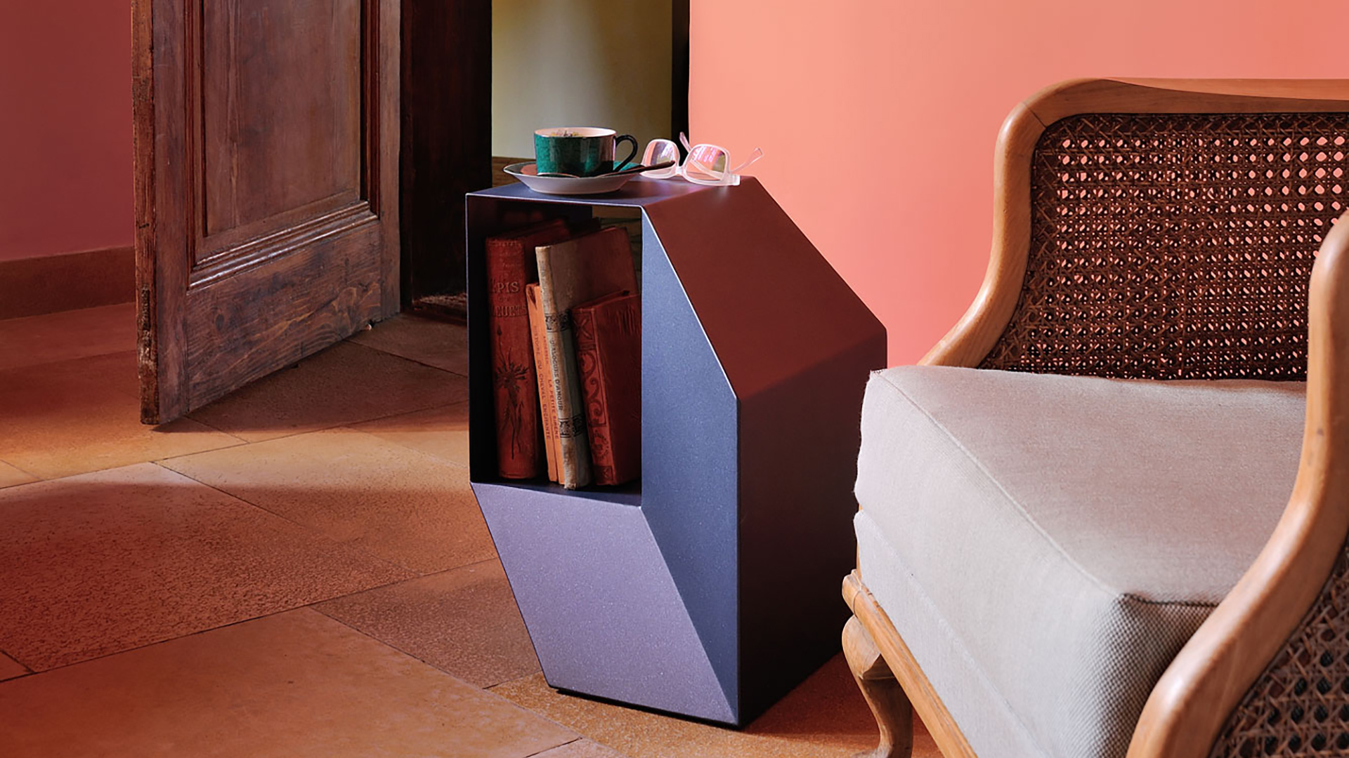 Rocky Side Table, Lifestyle