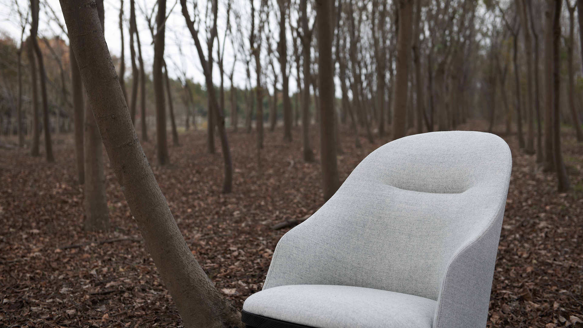 Bund Lounge Chair, Lifestyle