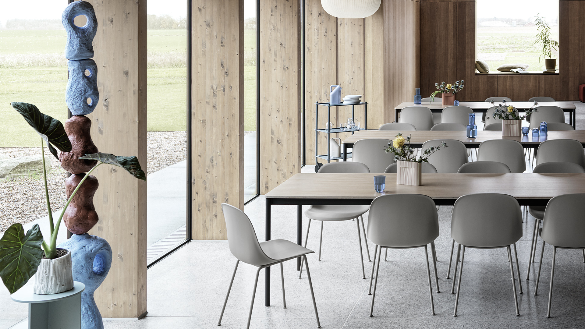 Base Table, Lifestyle