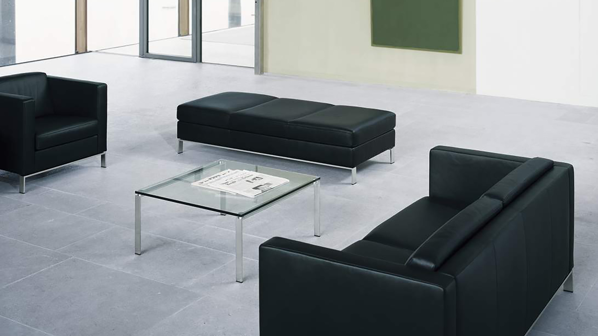 Foster 500 Table, Lifestyle