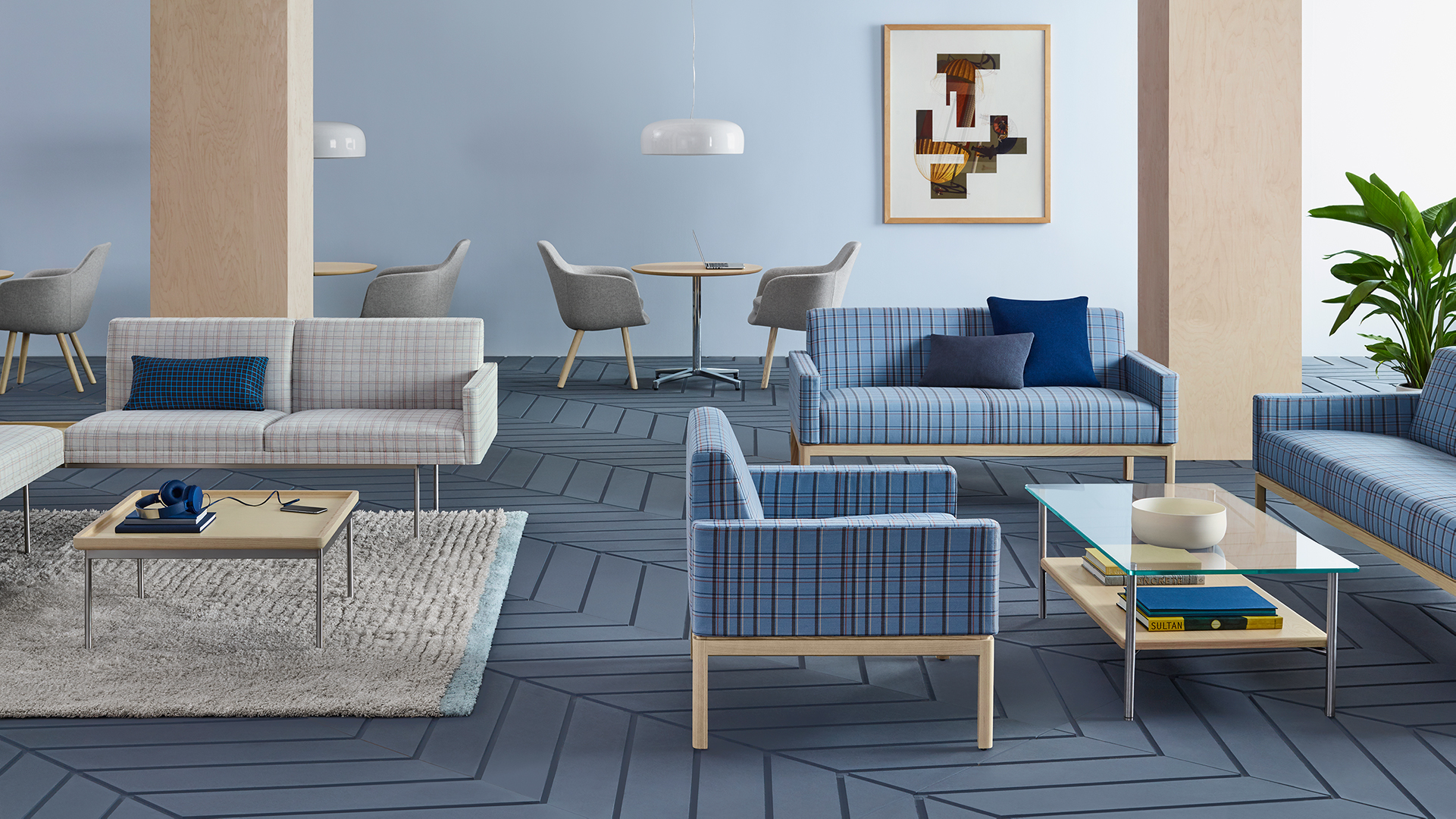 Tuxedo Sofa, Lifestyle