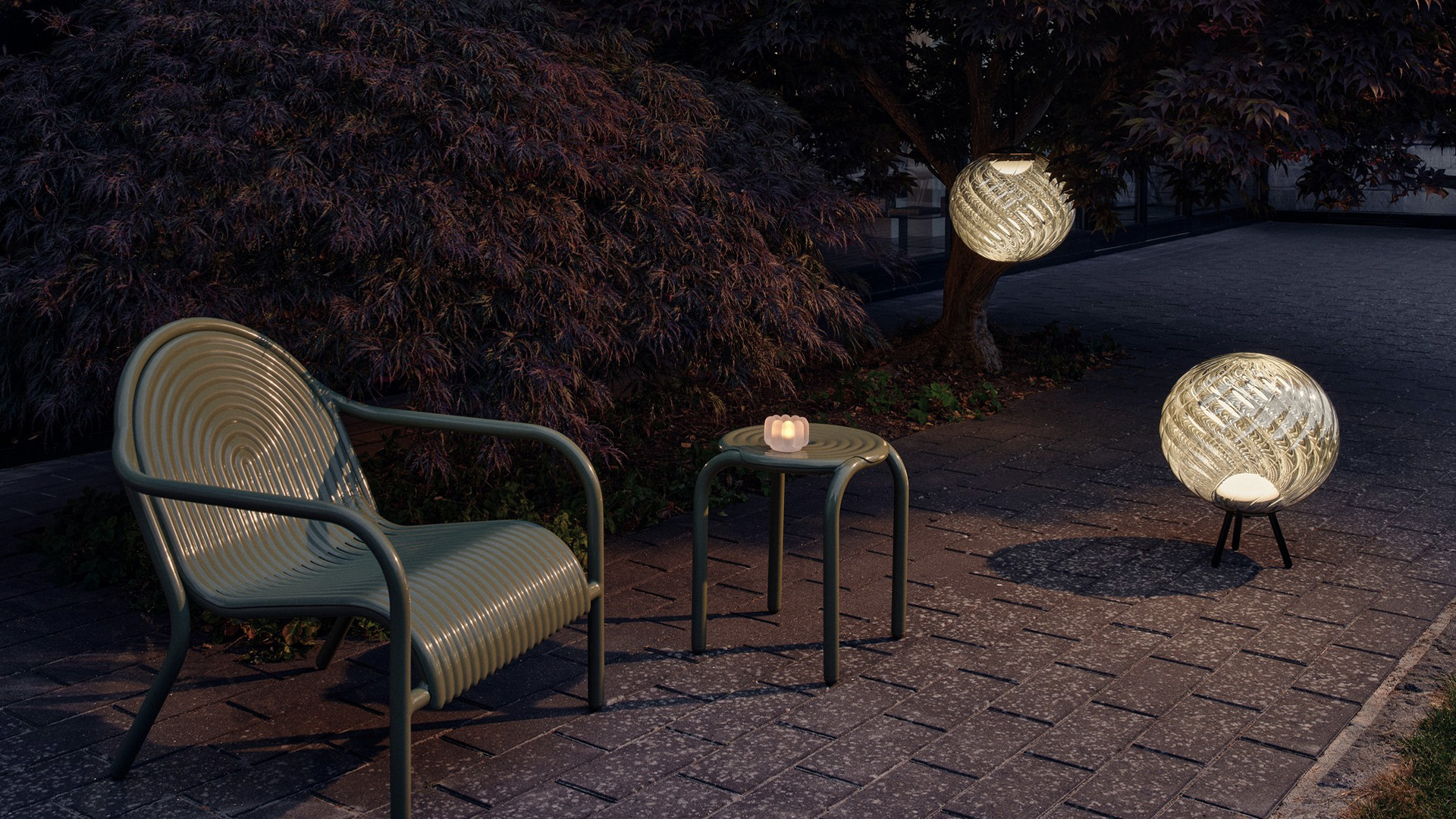 Groove Lounge Chair, Lifestyle