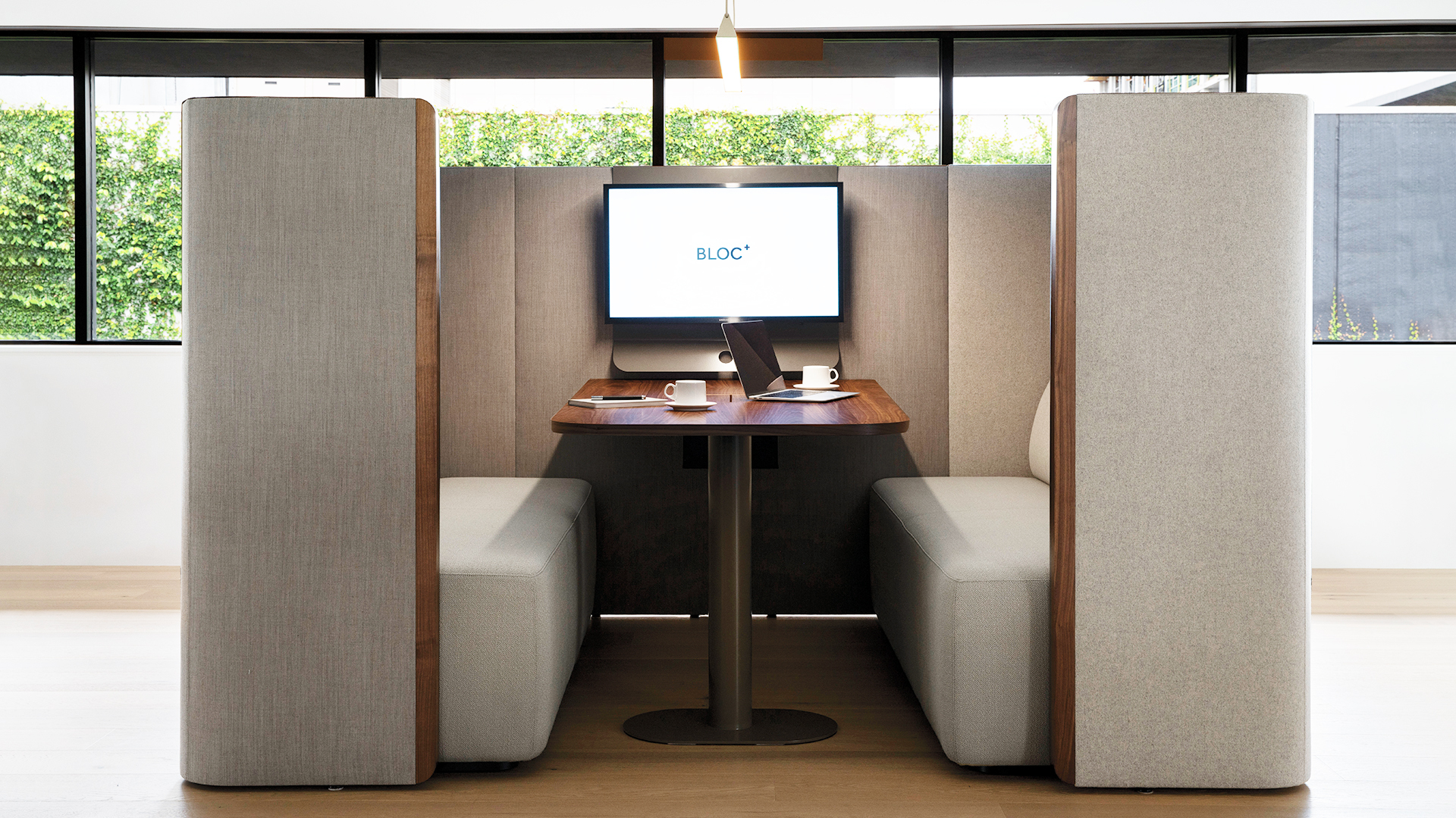 Bloc+ Meeting Booth, Lifestyle