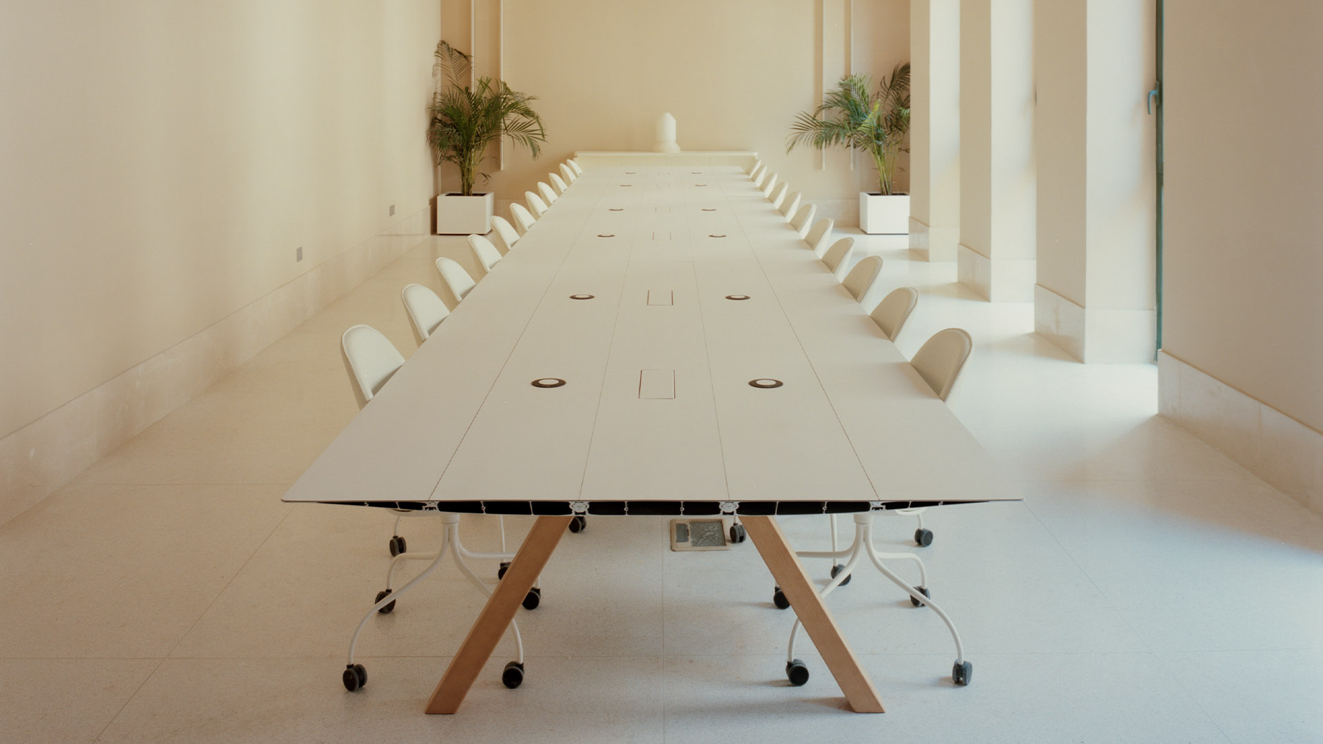 Table B, Wooden Legs, Lifestyle