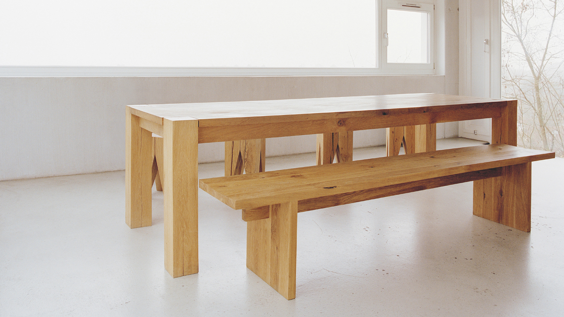 Taro Bench, Lifestyle