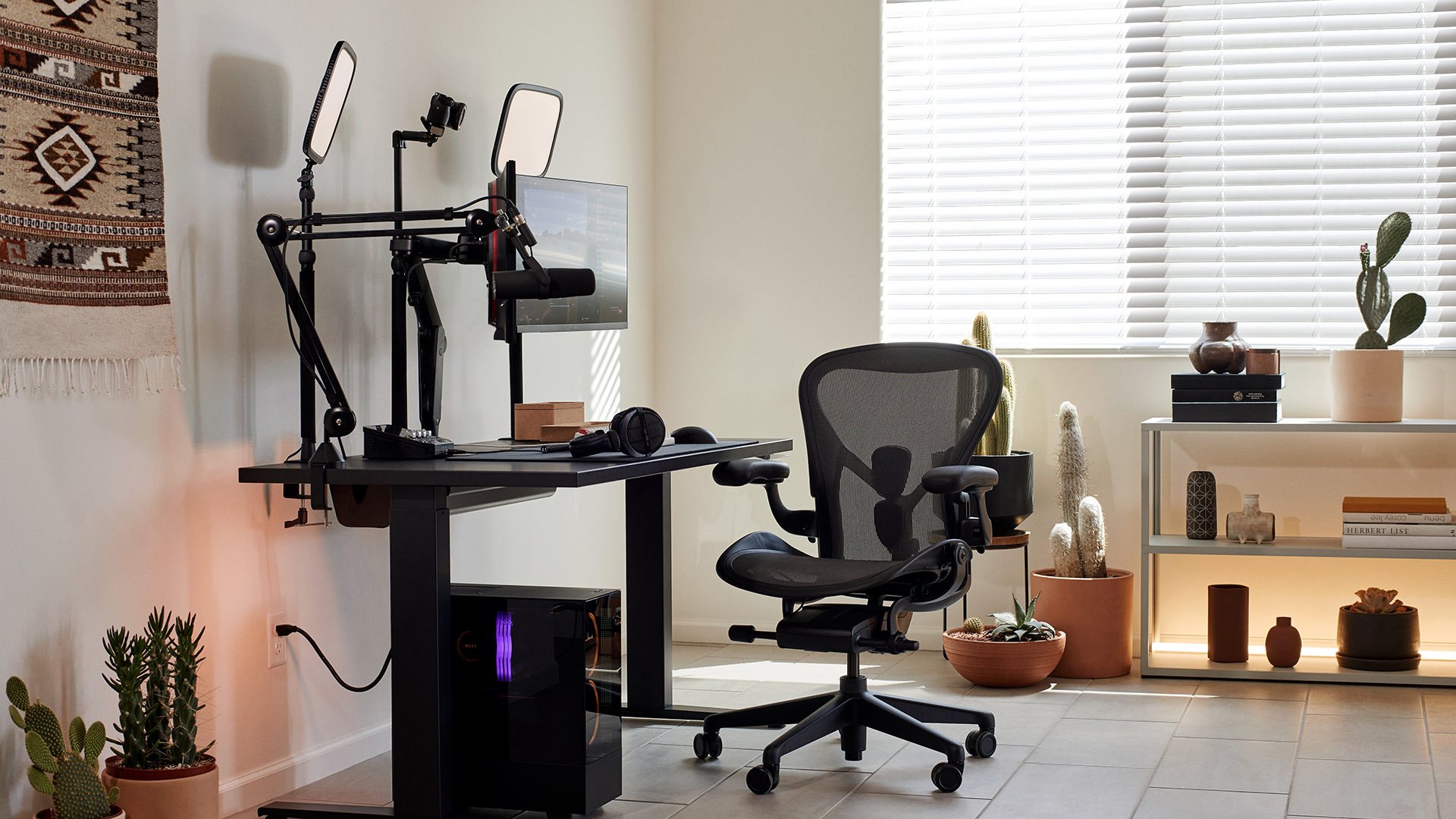 Aeron Gaming Chair, Lifestyle