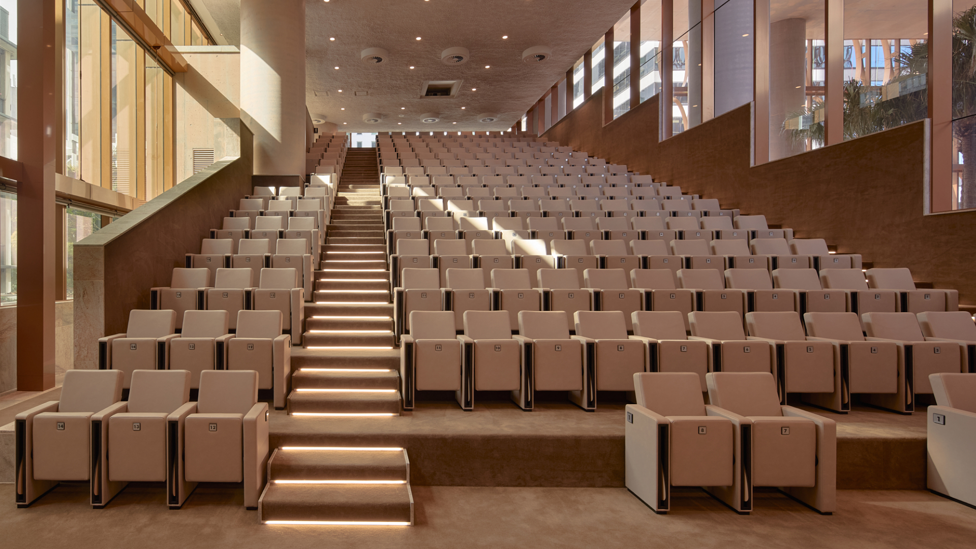 Flex Seating Lifestyle Image 1