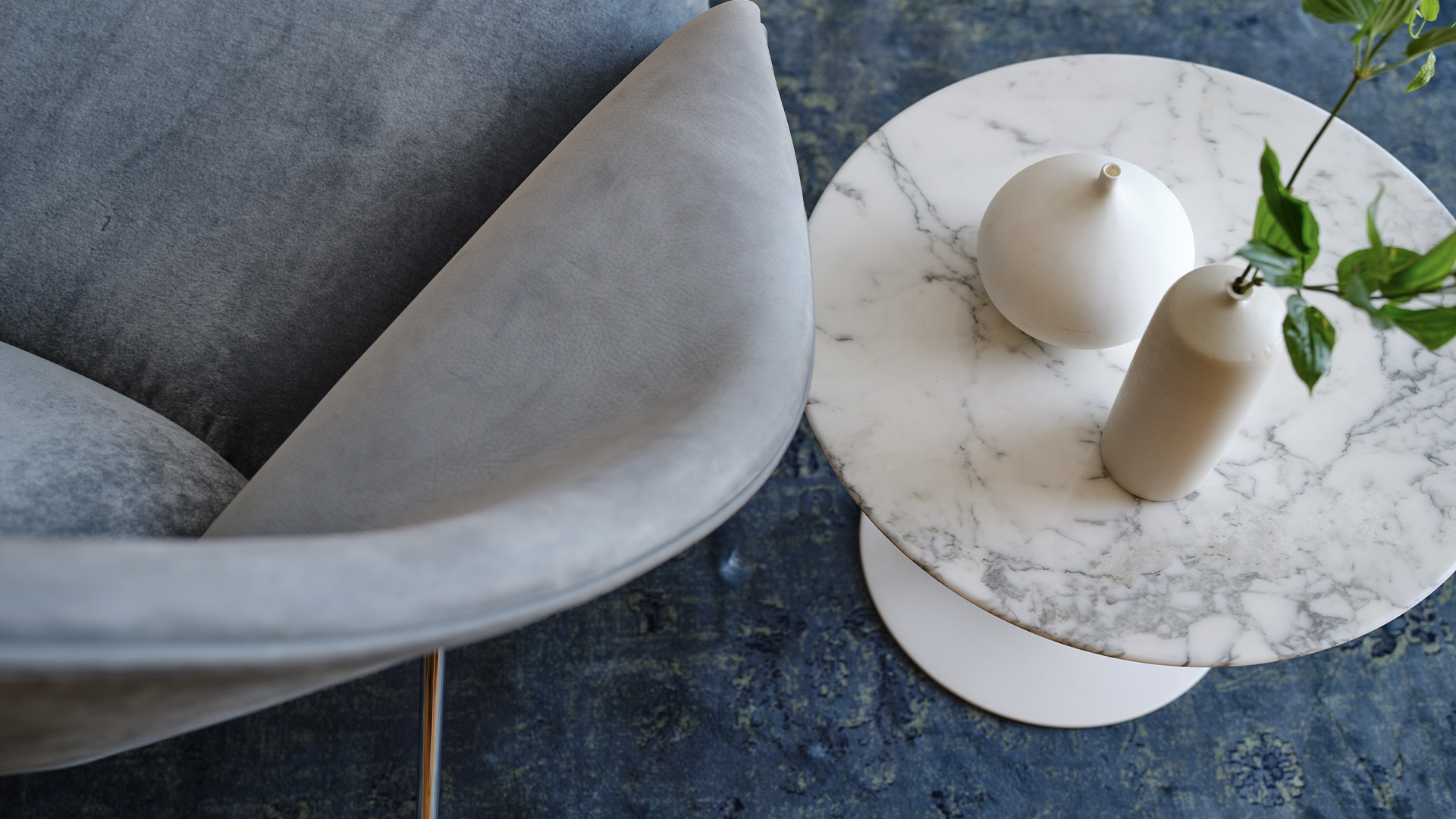 Saarinen Side Table, Lifestyle