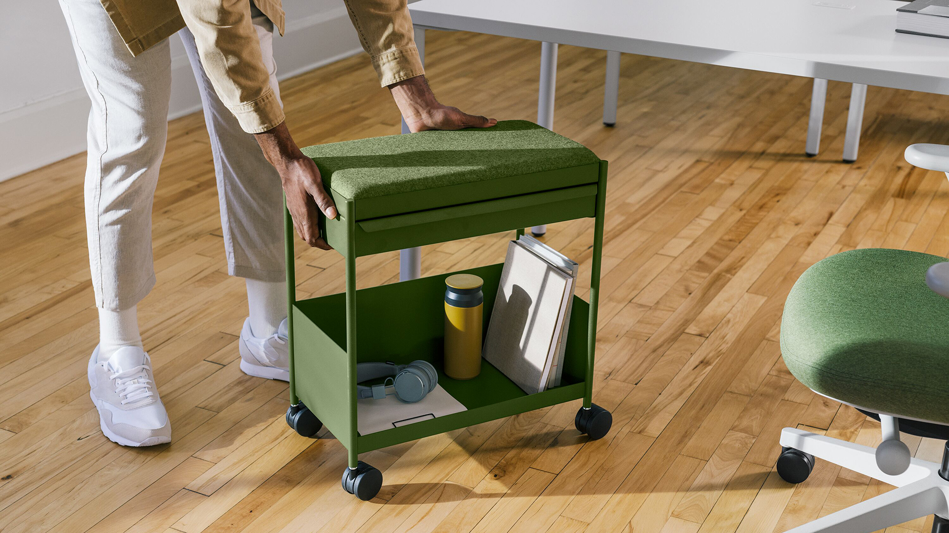 OE1 Storage Trolley, Lifestyle