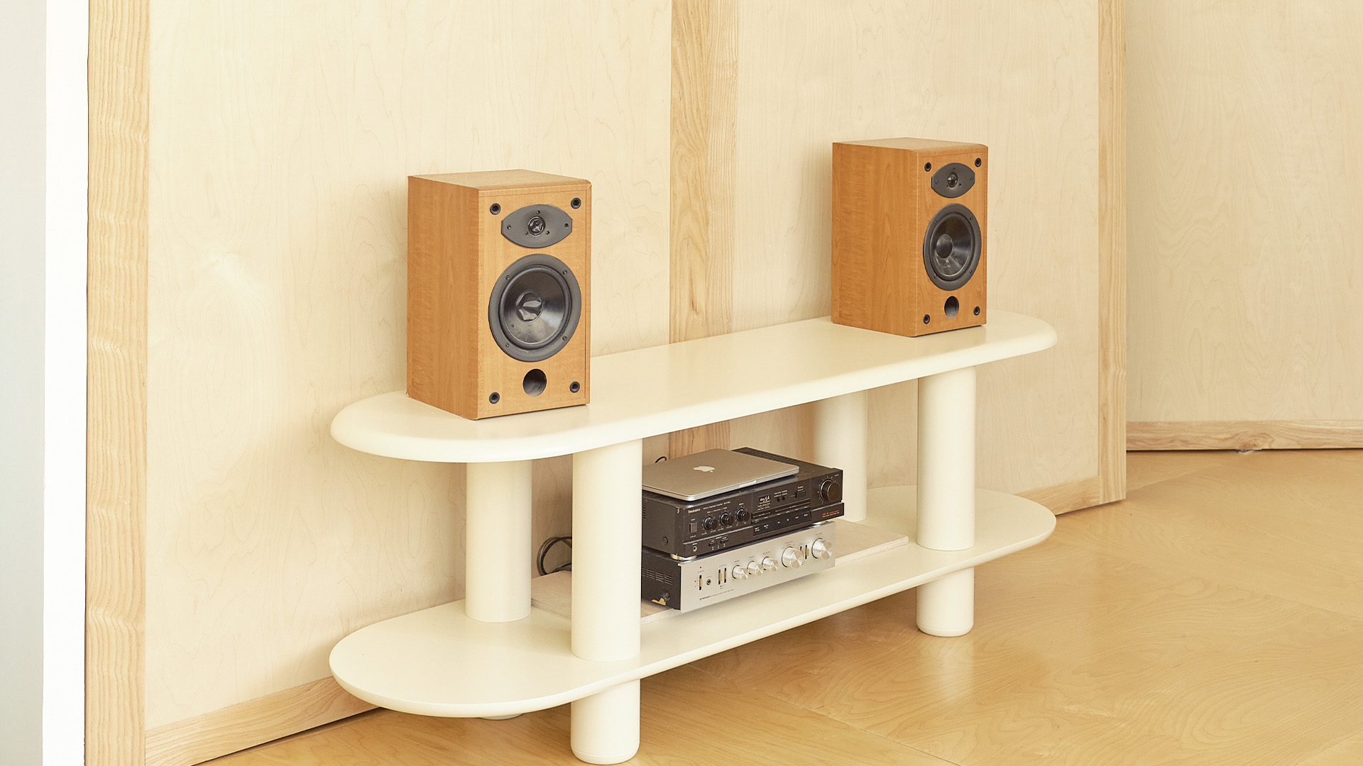 Eclipso Shelving, Lifestyle