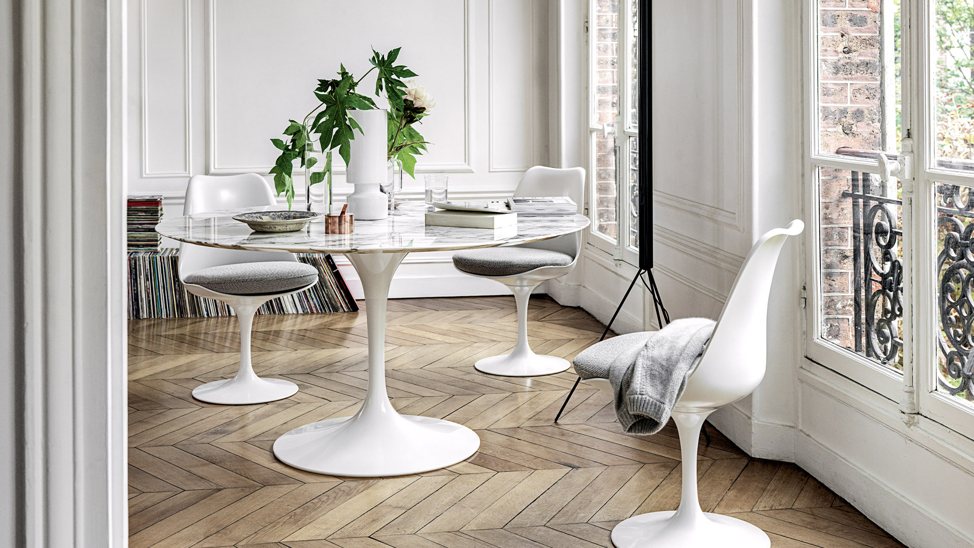 Tulip Side Chair, Lifestyle