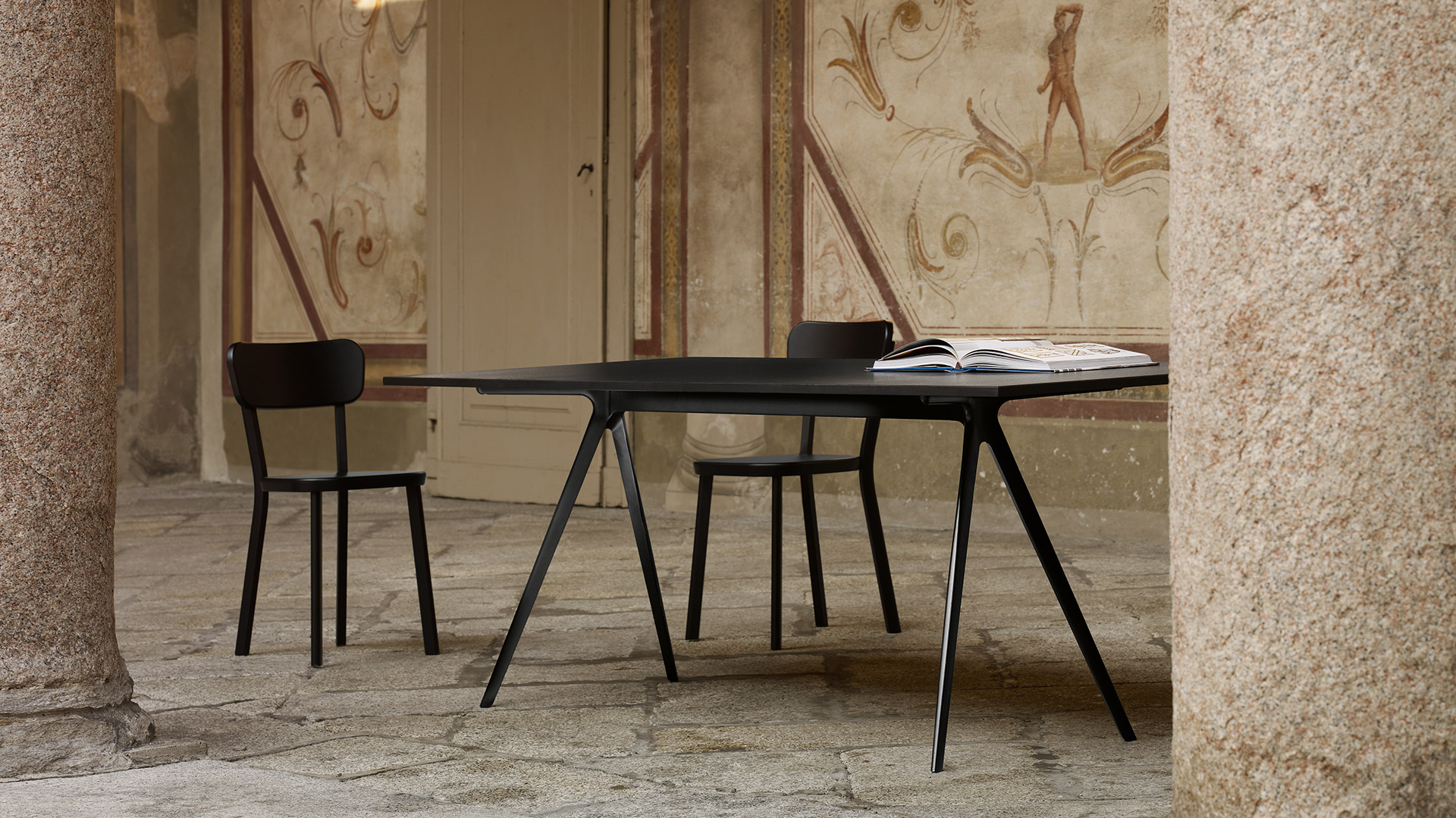 Dejavu Chair, Lifestyle