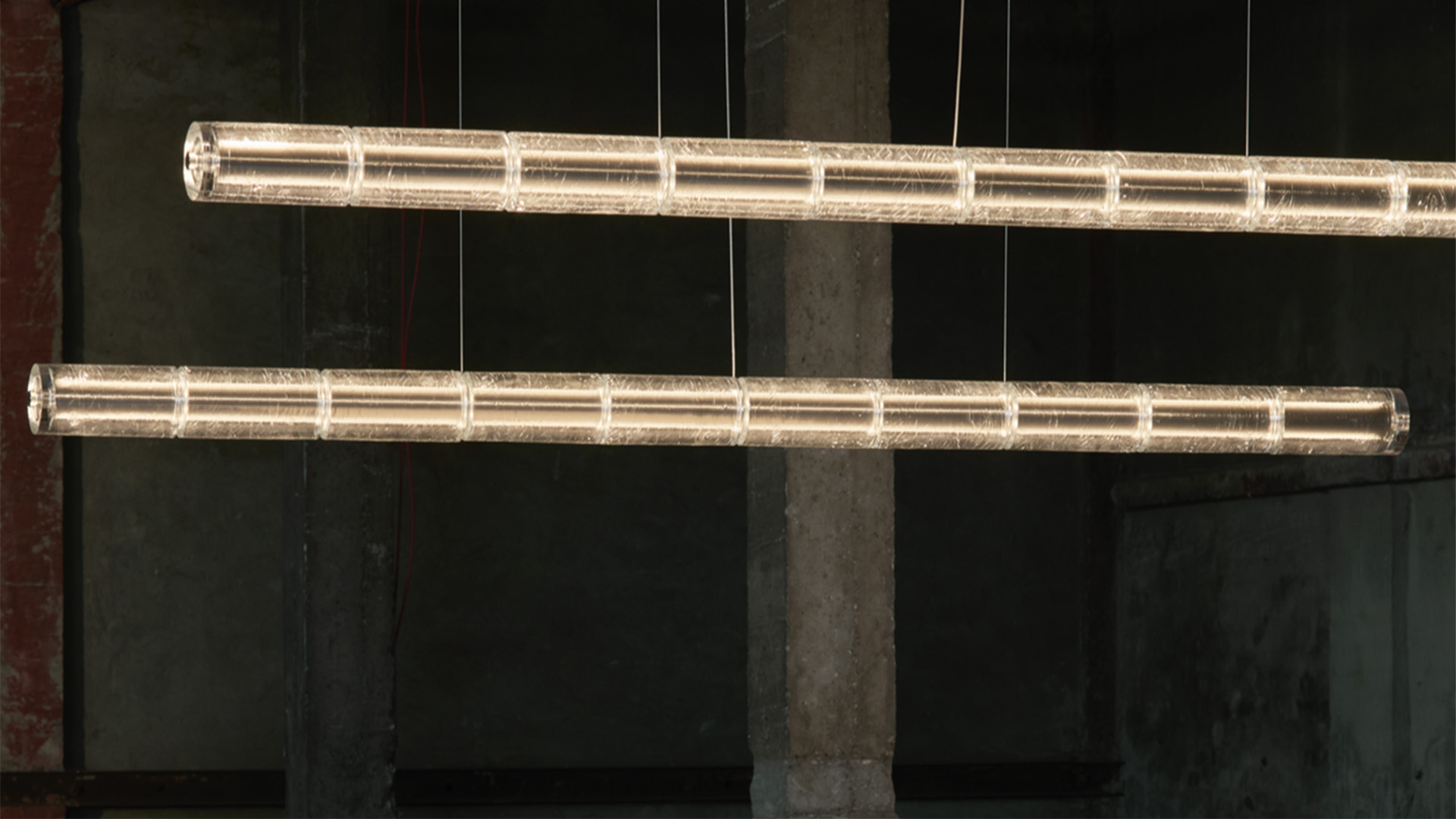 Luce Orizzontale Suspension Lamp, Lifestyle
