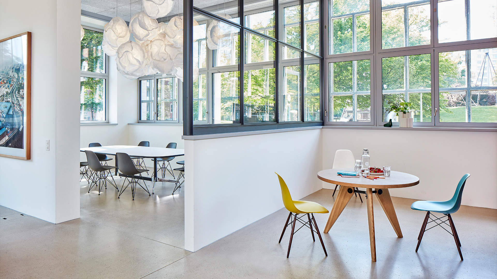 Gu&eacute;ridon Table, Lifestyle