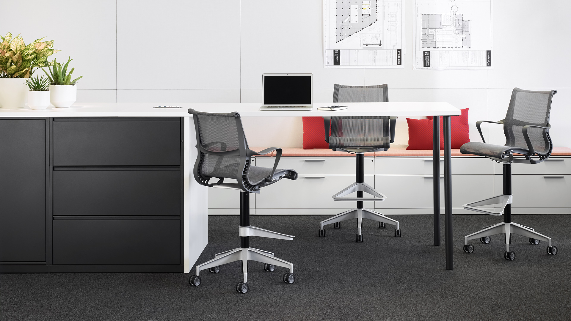 Setu Stool, Lifestyle