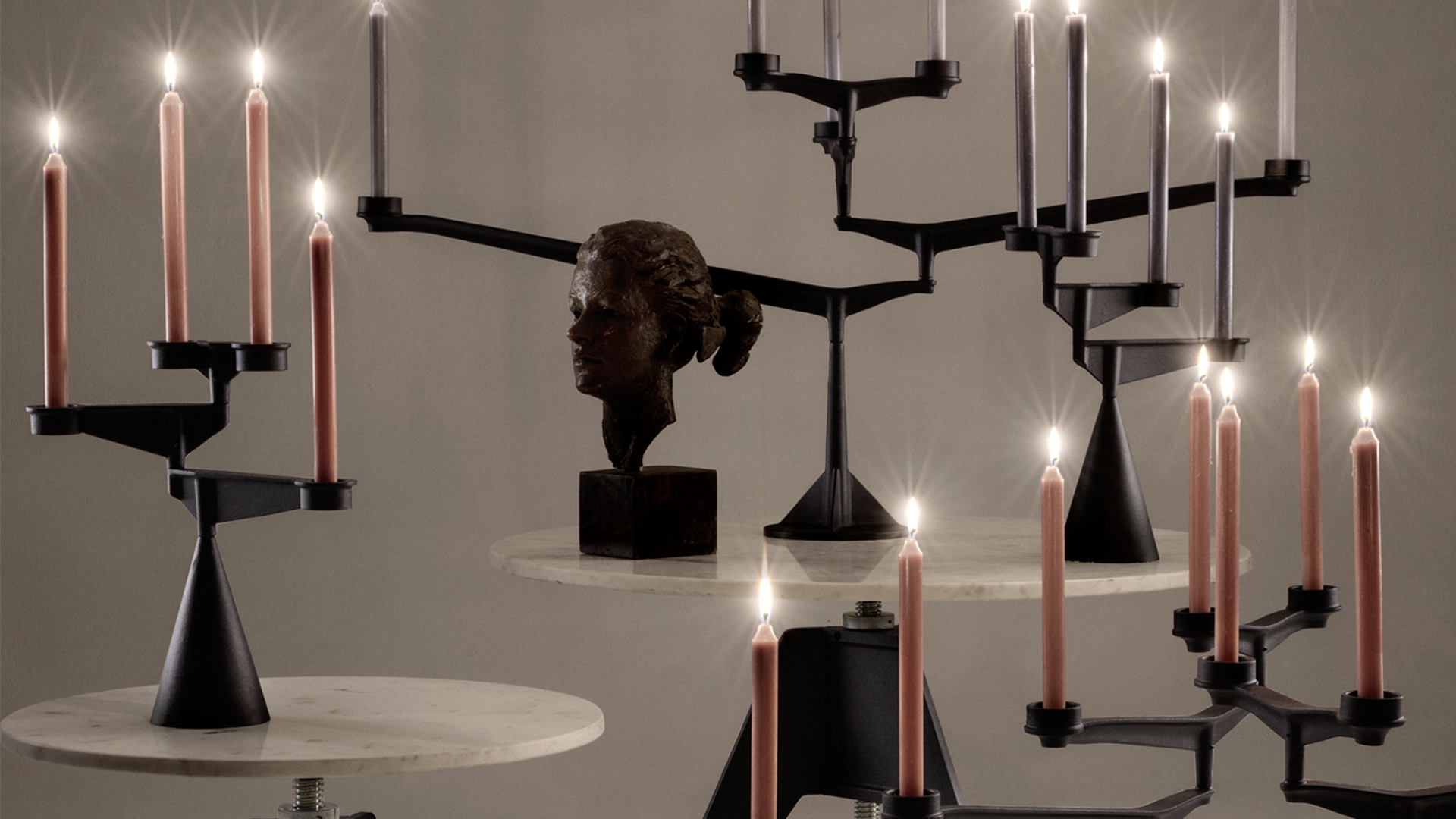 Spin Candelabra, Lifestyle