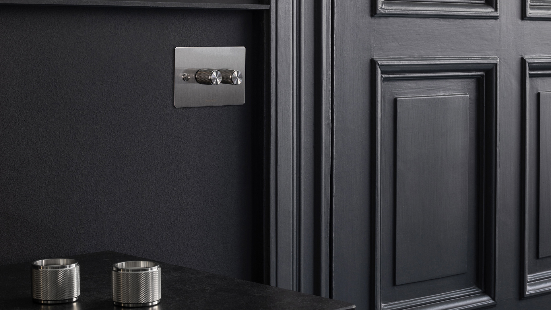 2G Dimmer Switch, Lifestyle