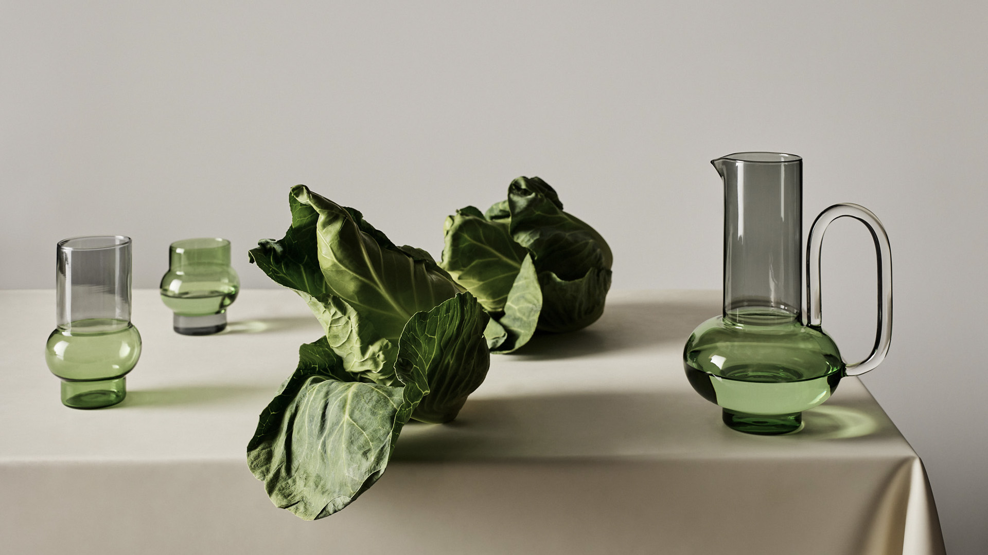 Bump Tall Glass, Green, Lifestyle